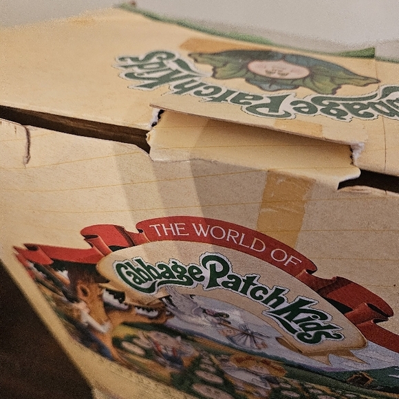 Vintage 1983 Cabbage Patch Kids Doll African American Girl In Box Complete. - Picture 8 of 13